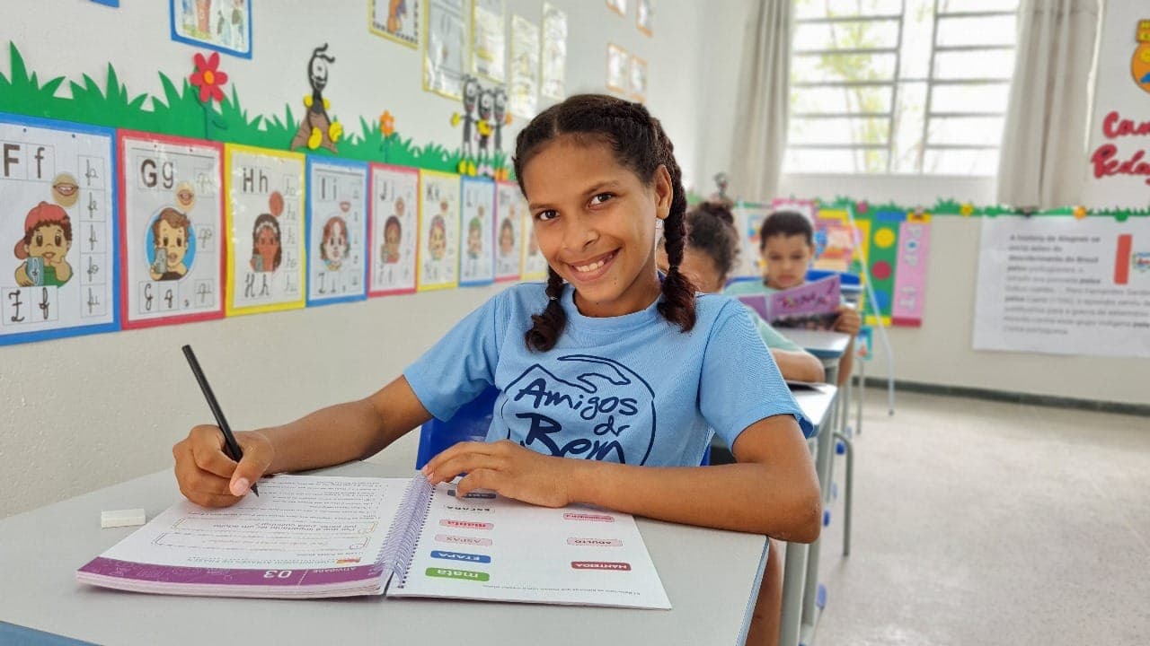 Escola apoiada pelos Amigos do Bem no sertão nordestino.